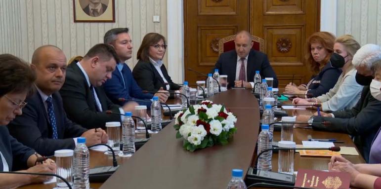 Радев към БСП: От вас зависи широката подкрепа за кабинет /ВИДЕО/